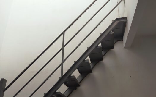 Jual Rumah Taman Holis Indah 2